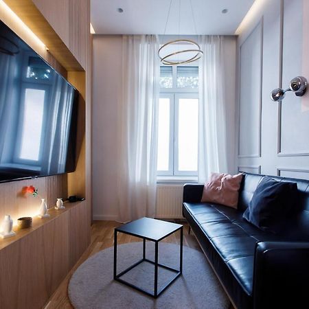 Zeus Design Apartments Wasserwelt Vienna Exterior photo