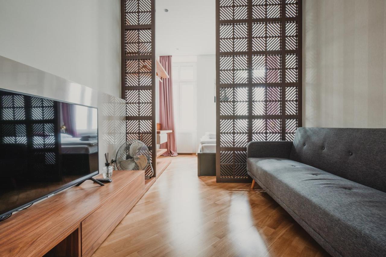 Zeus Design Apartments Wasserwelt Vienna Exterior photo