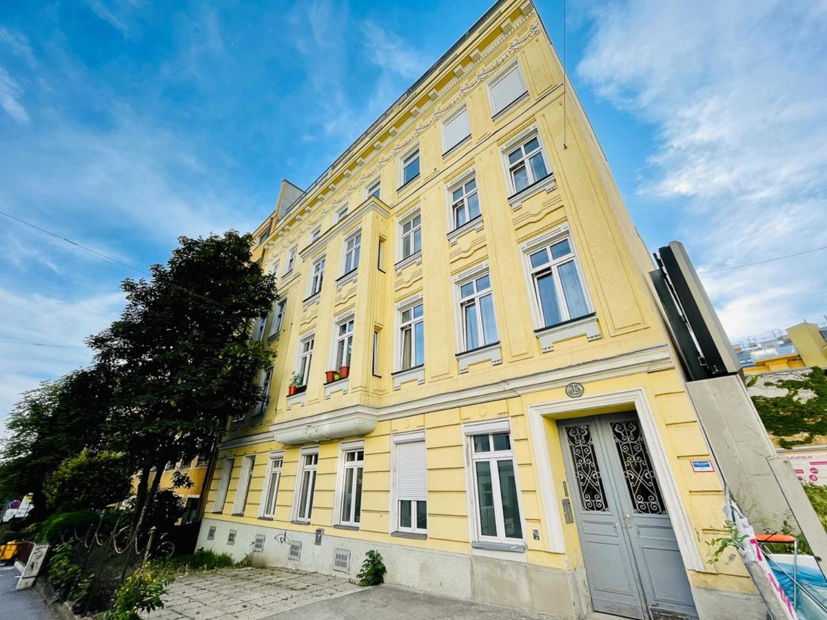 Zeus Design Apartments Wasserwelt Vienna Exterior photo